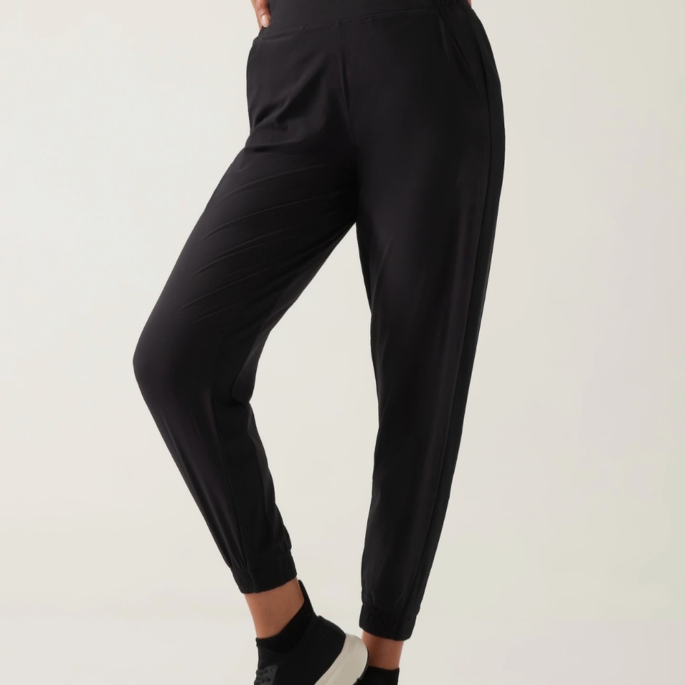 Athleta Brooklyn Jogger - 10T